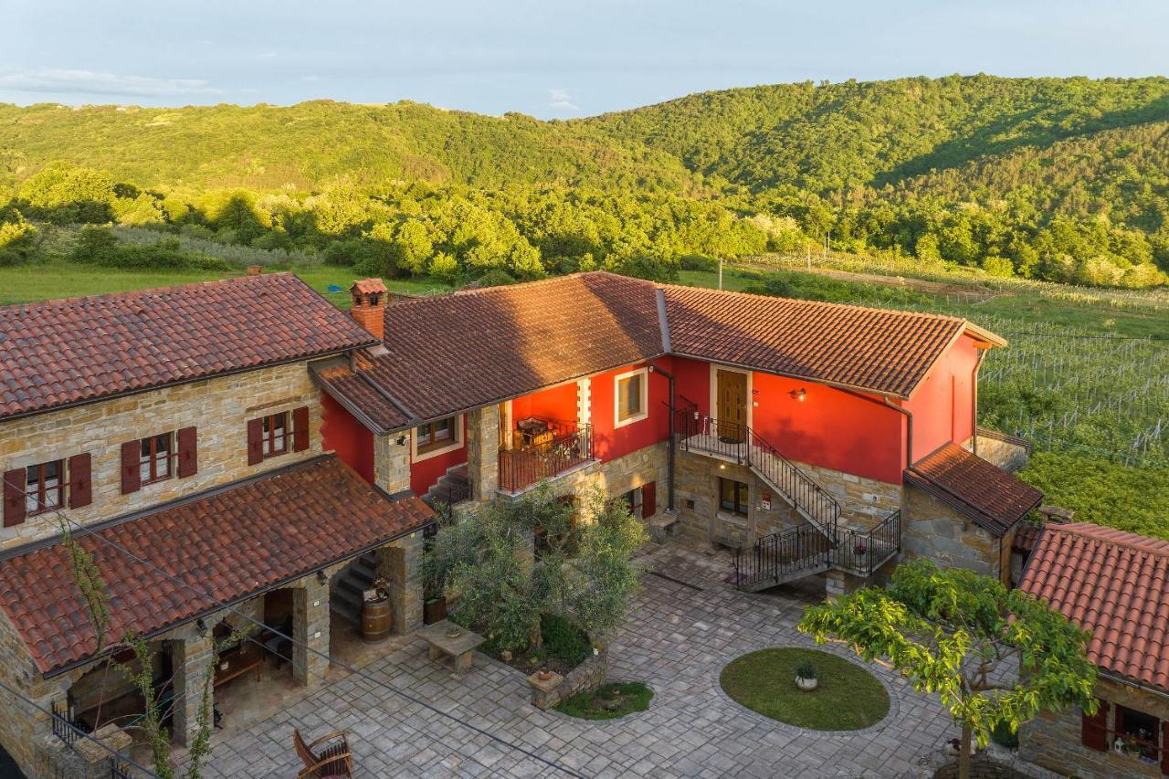 Touristfarm - Apartments "Red Fairytale" Marezige Exterior photo